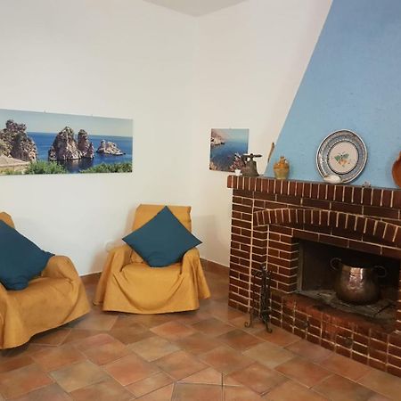 Zahra Casa Vacanze Villa Castelluzzo Bagian luar foto