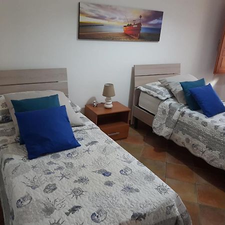 Zahra Casa Vacanze Villa Castelluzzo Bagian luar foto